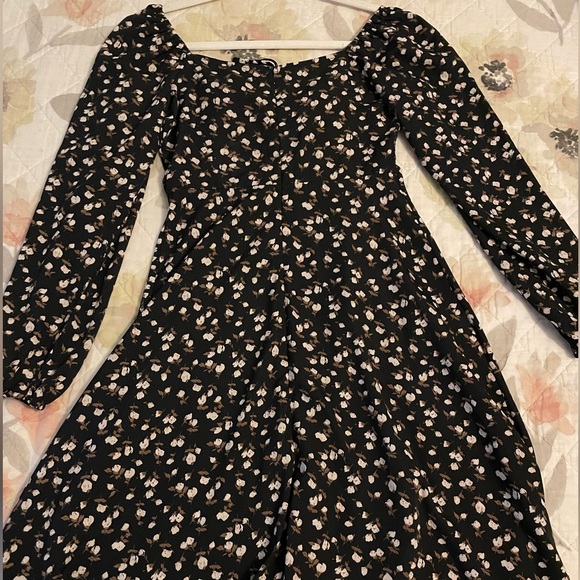 Black Floral Midi Dress - Picture 4 of 5